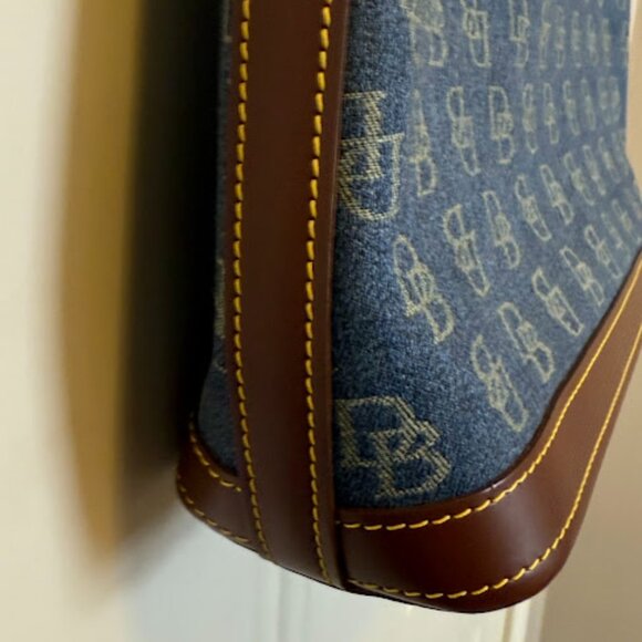 Vintage Dooney & Bourke DB Monogram Denim Hobo Shoulder bag - Picture 7 of 16